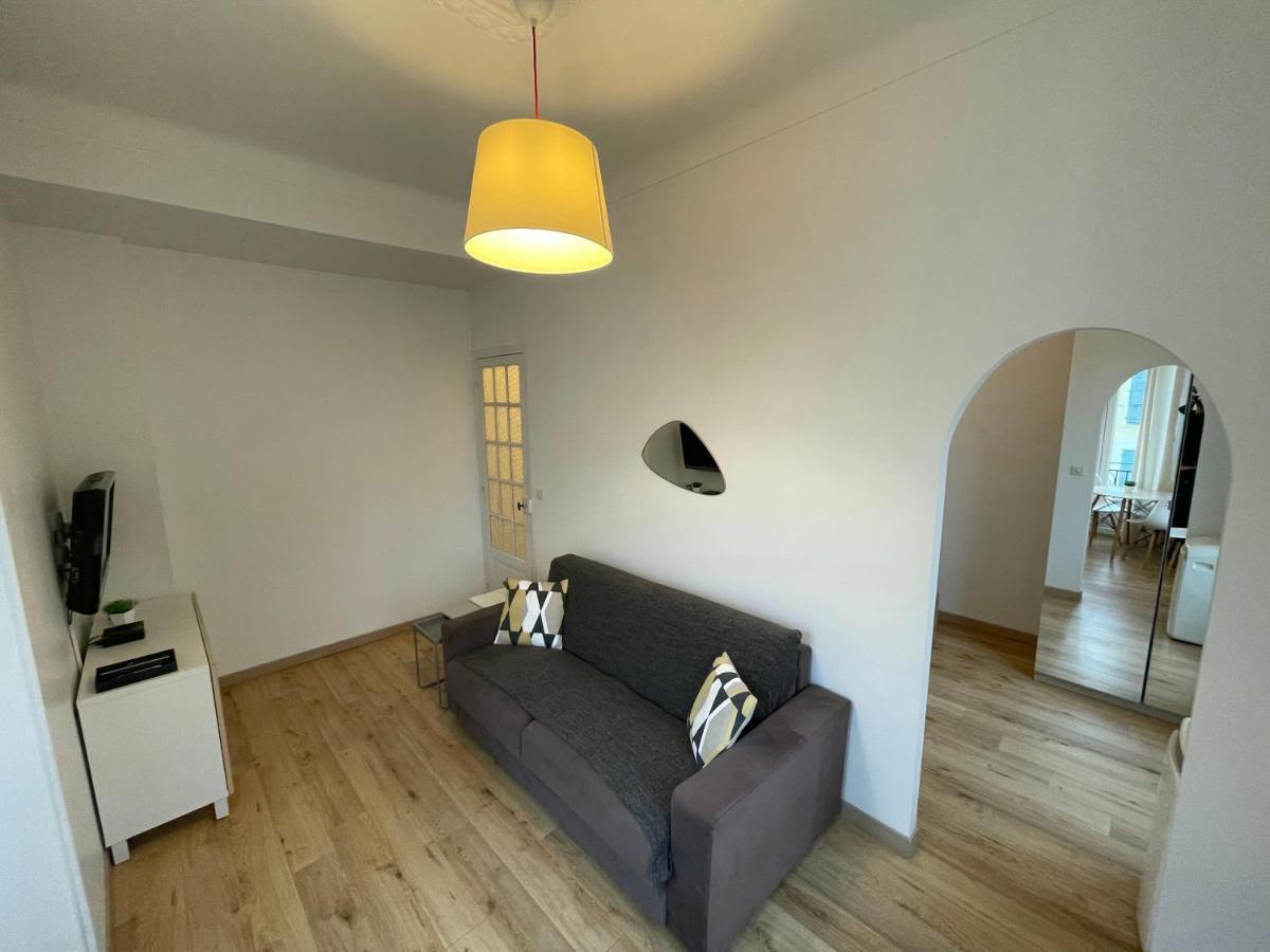 Renting - Notre Dame - Cosy Loft Perfect View On The Roofs *