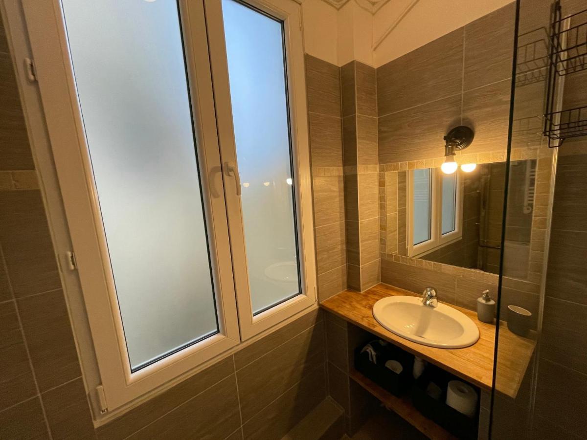 Renting - Notre Dame - Cosy Loft Perfect View On The Roofs Nizza