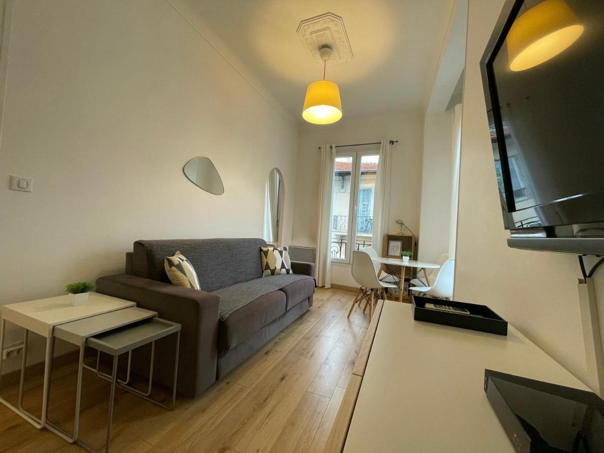 Renting - Notre Dame - Cosy Loft Perfect View On The Roofs Apartment Nizza